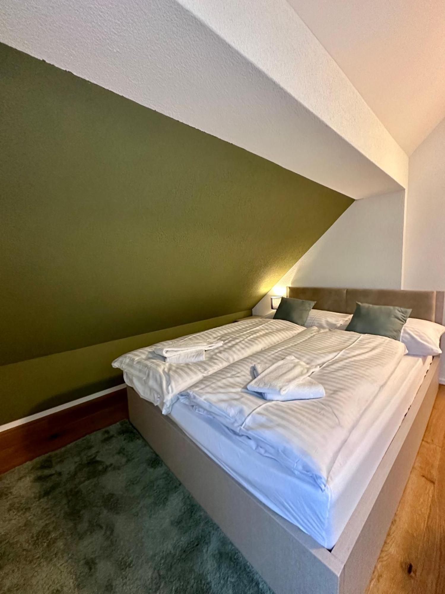 Welcome Hotel - Hellbuehl Self-Check-In Buitenkant foto