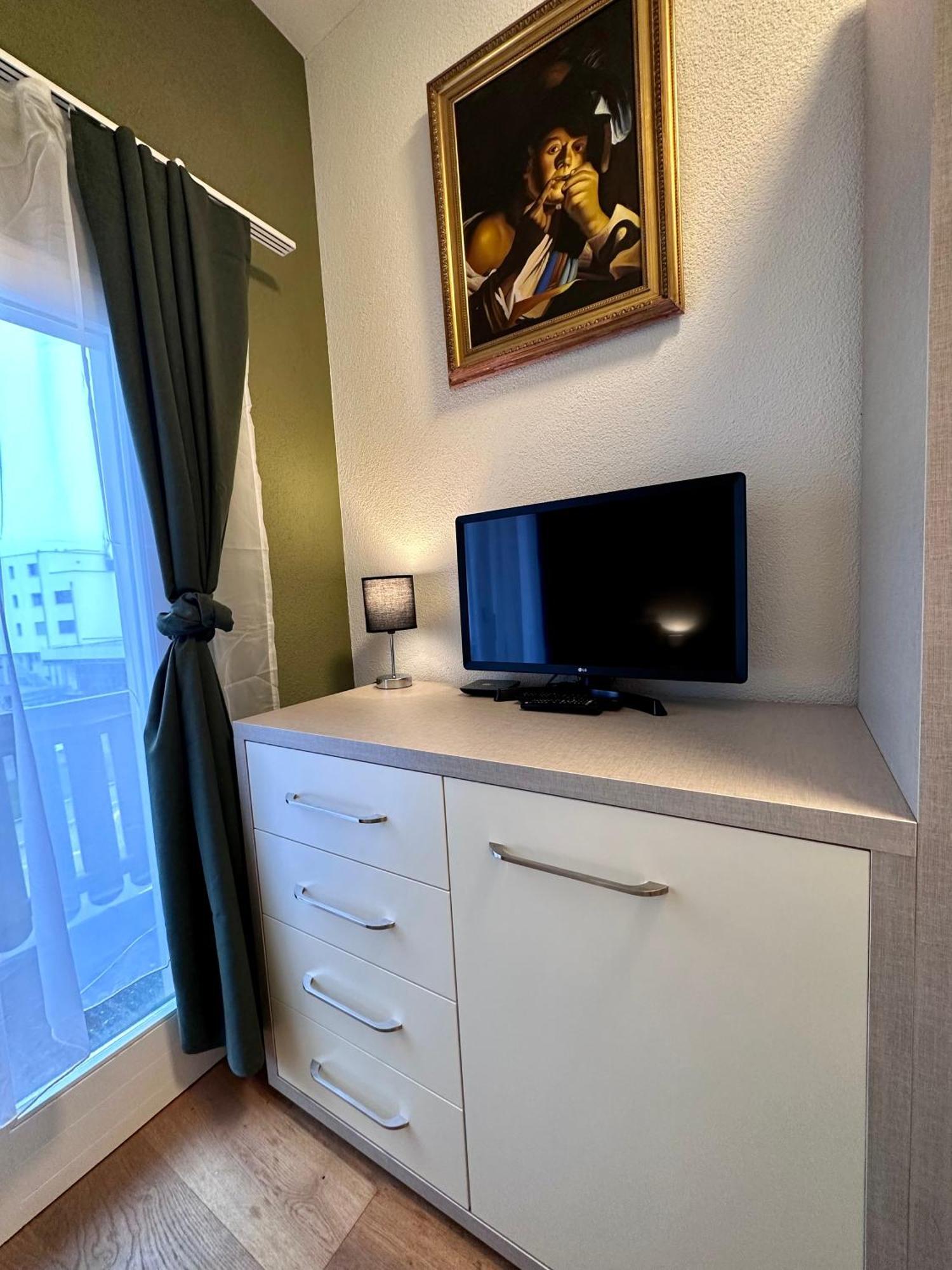 Welcome Hotel - Hellbuehl Self-Check-In Buitenkant foto