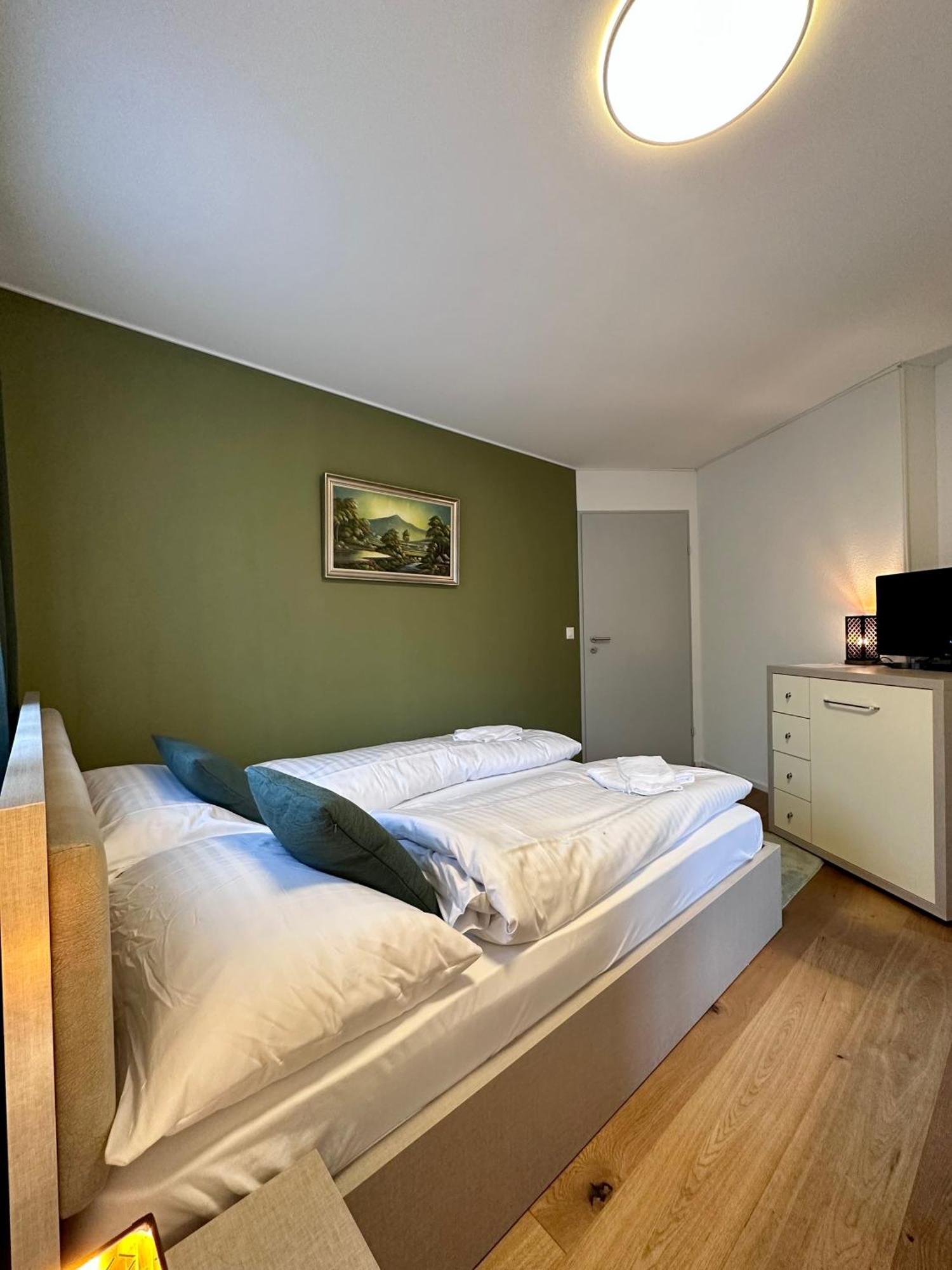 Welcome Hotel - Hellbuehl Self-Check-In Buitenkant foto